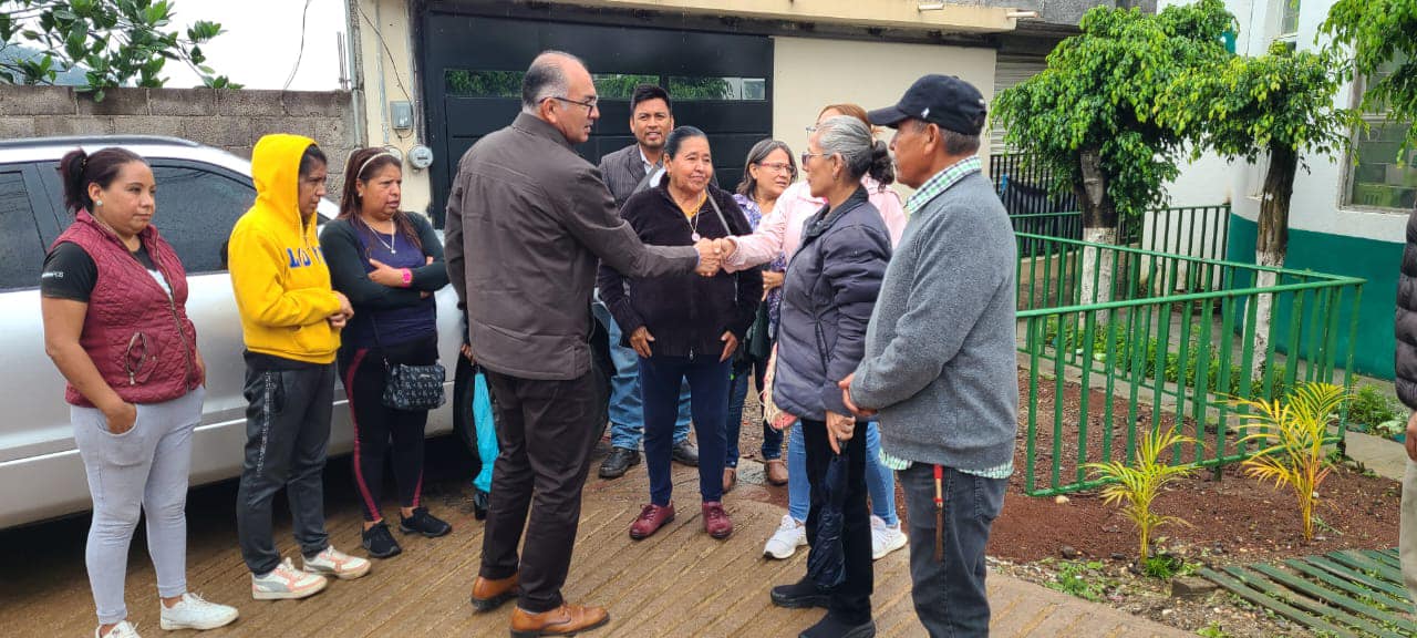 1698321761 RLR Felicito a la comunidad estudiantil a la Directora