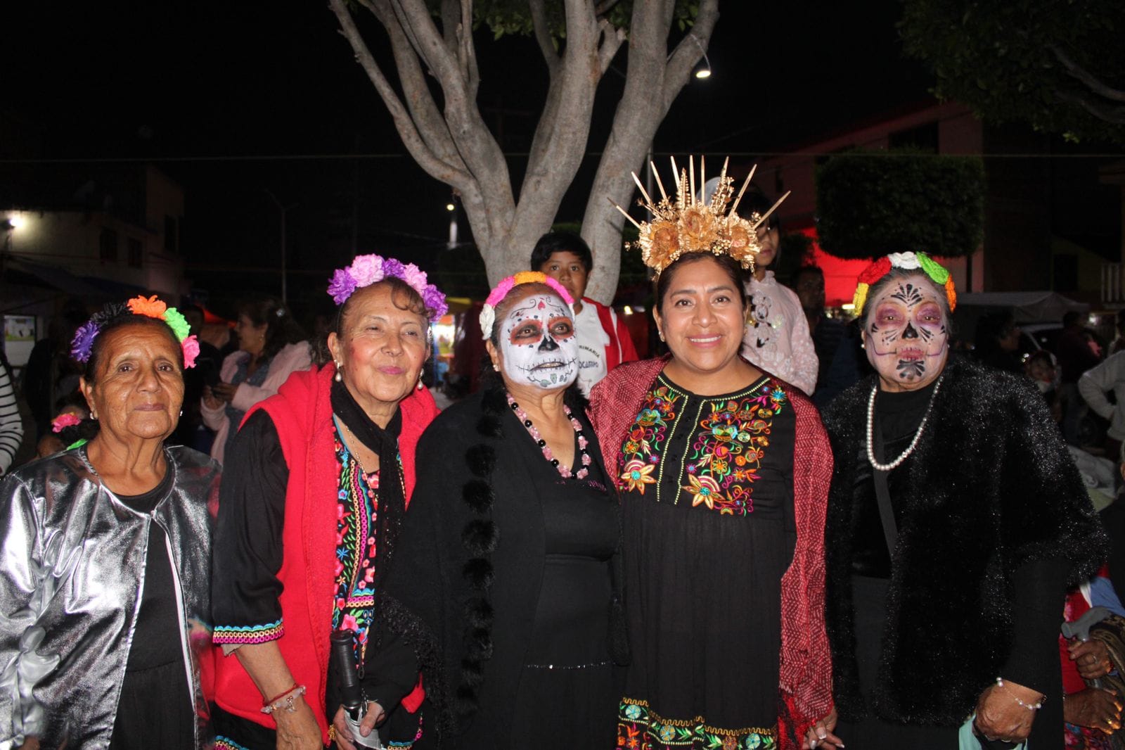 1698419848 712 Con musica de Xantolo danza y luces recordamos esta noche