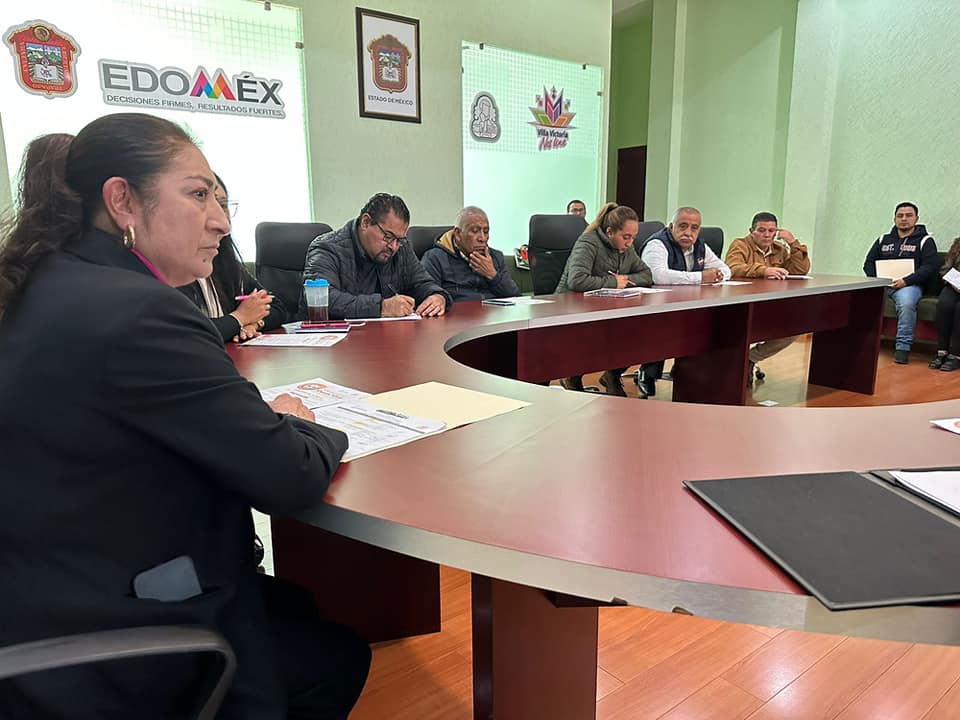 1698443347 559 La Presidenta Municipal Maria Luisa Carmona Alvarado se reunio con