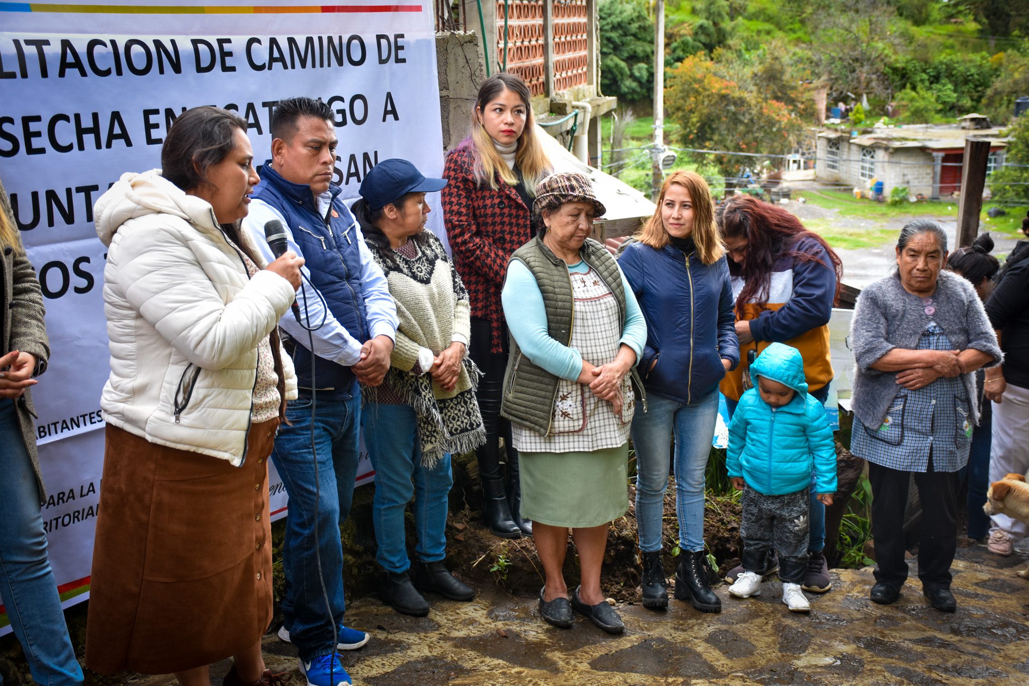 Entrega de obra rehabilitacion de camino de Sacacosecha en Ecatzingo