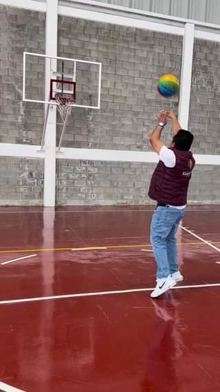 Inauguracion de La Cancha Municipal de Basquetbol de Xalatlaco Abel