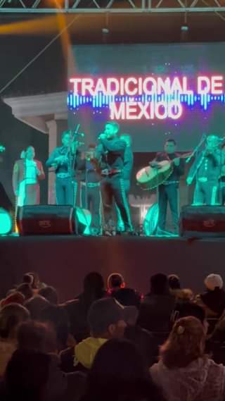 Mariachi Tradicional de Mexico en el Festival de Identidad Xalatlaquense