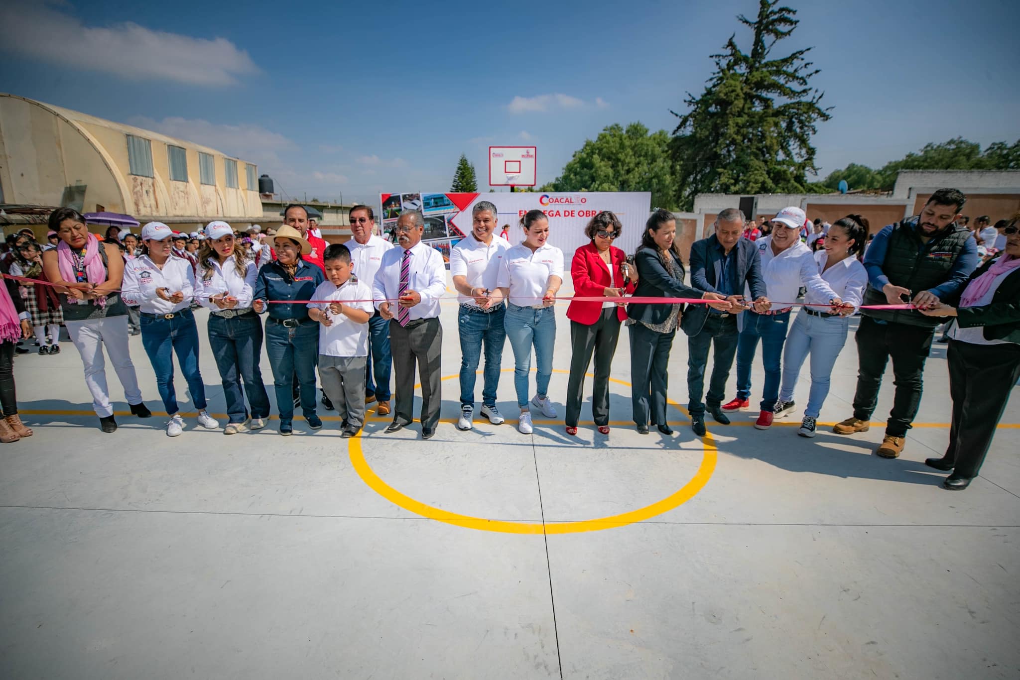 Nuestro presidente municipal David Sanchez Isidoro inauguro la construccion de