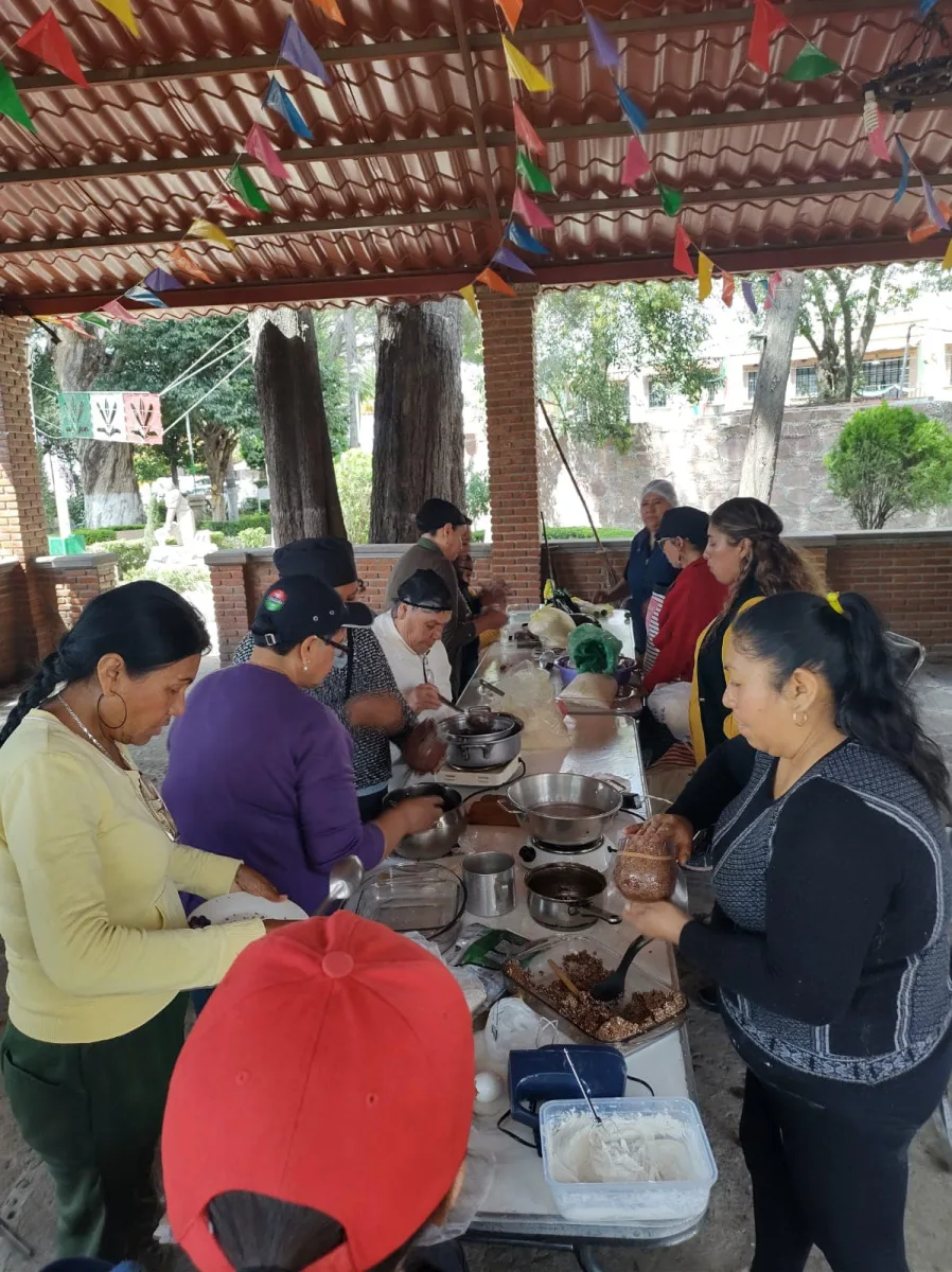 Talleres de calaveritas de amaranto con chocolate rompope mayonesa suavizant