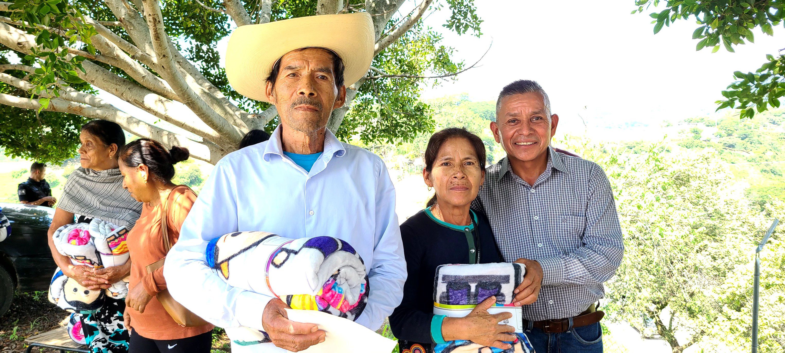 Visitamos con el personal del Sistema Municipal DIF de Tlatlaya