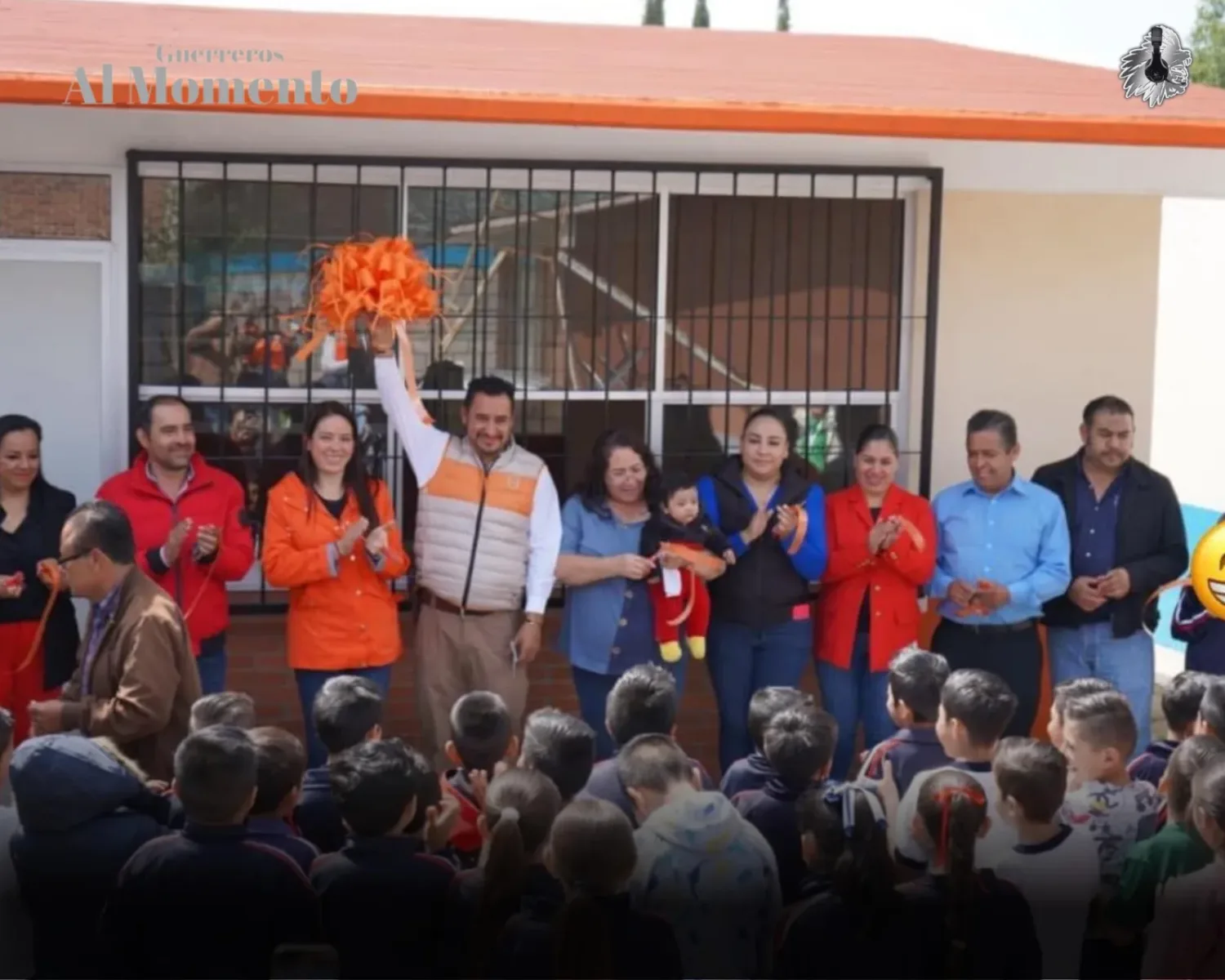 guerrerosalmomento Una Aula mas •El alcalde de Villa Guerrero entrego scaled