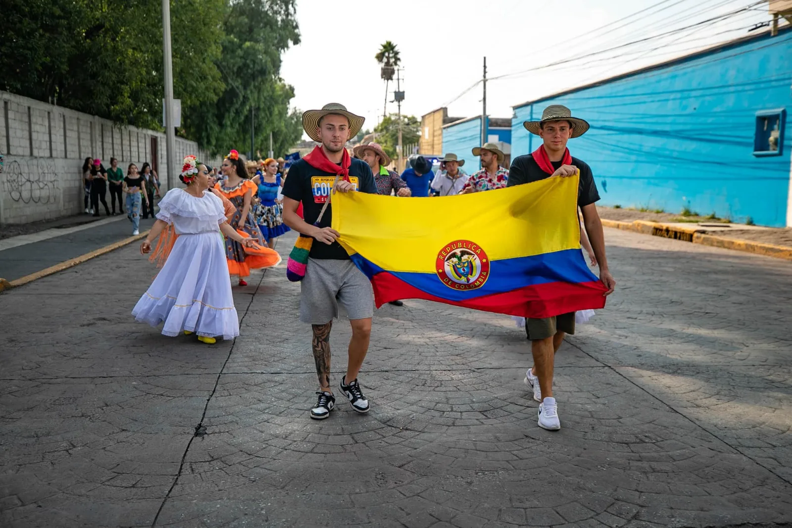 ¡Asi vivimos la funcion estelar del Vll Festival Internacional de scaled