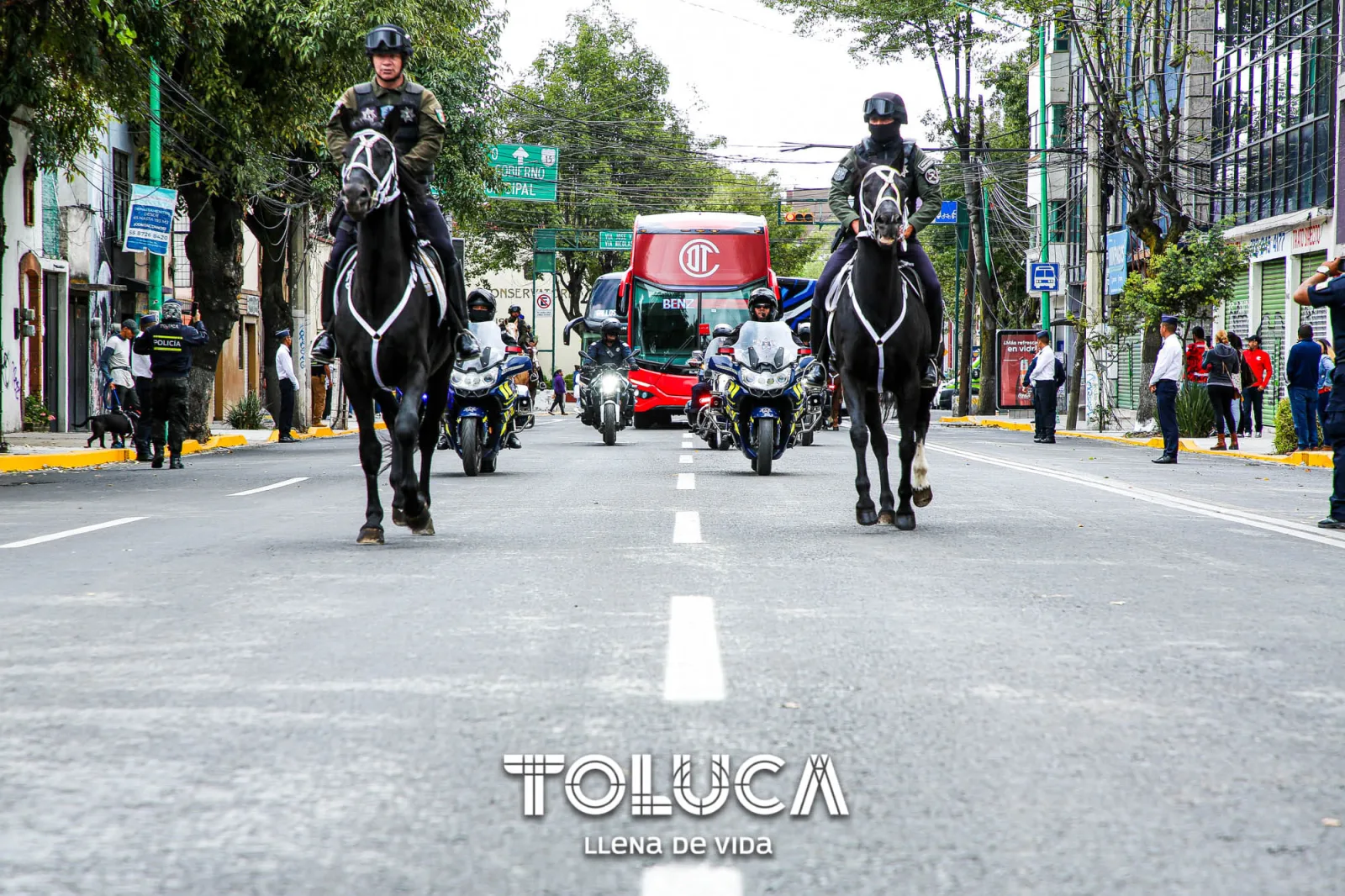 ¡Damos la bienvenida a nuestro equipo local Toluca FC para scaled