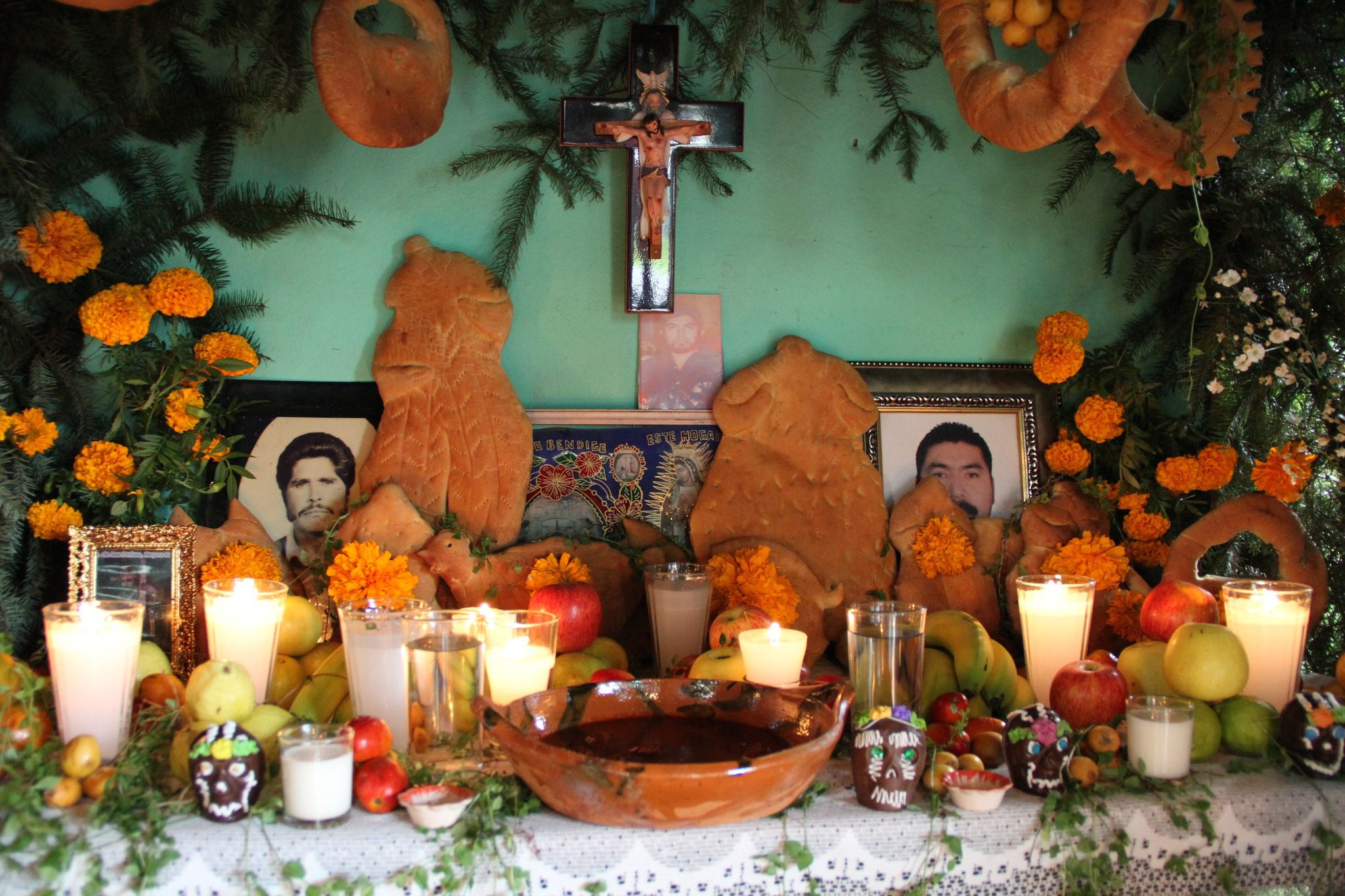 1699015905 223 En honor al Dia de Muertos la Edil Maria Elena