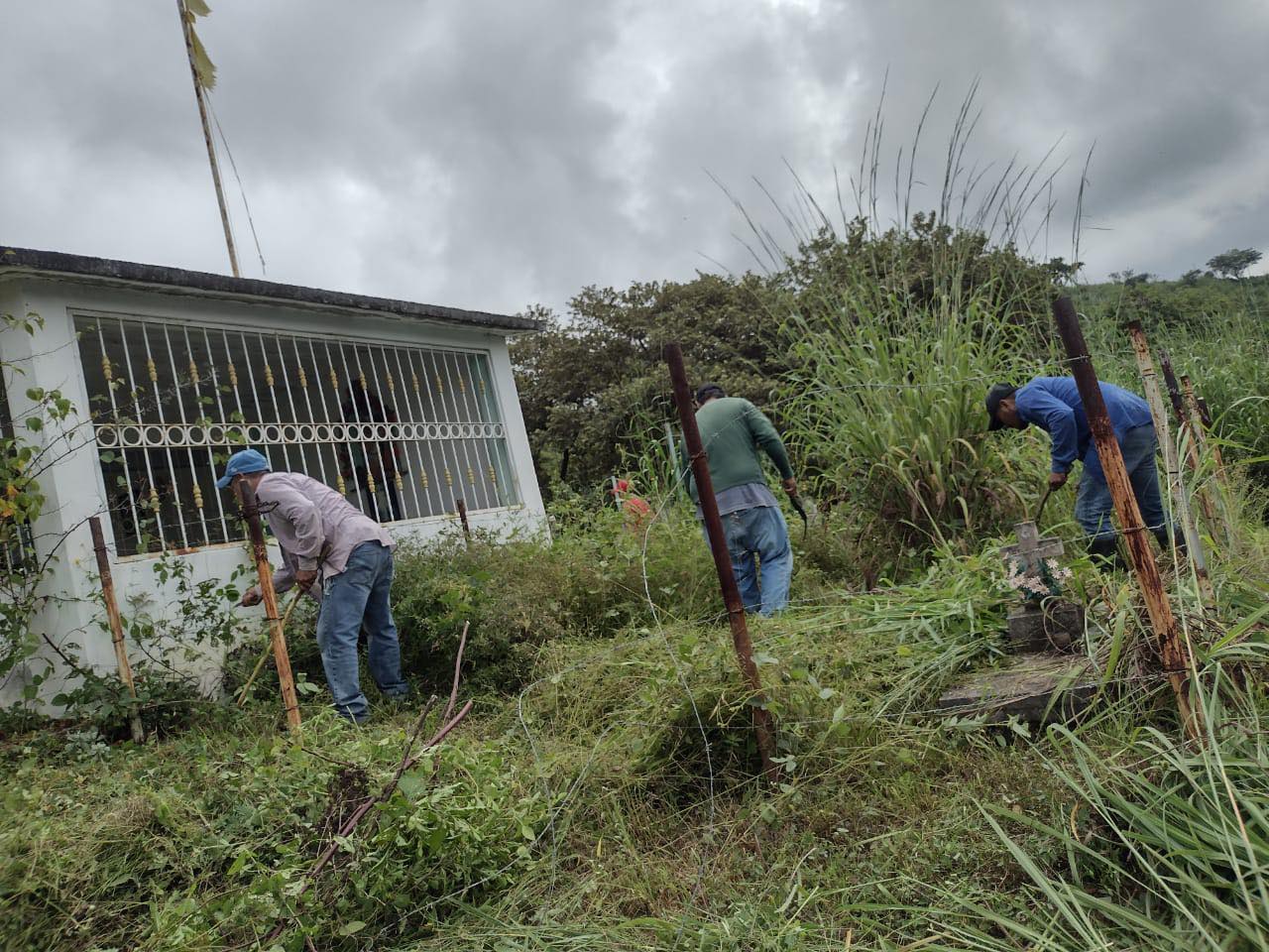 1699019370 328 Continuan las campanas de limpieza de recoleccion de basura y