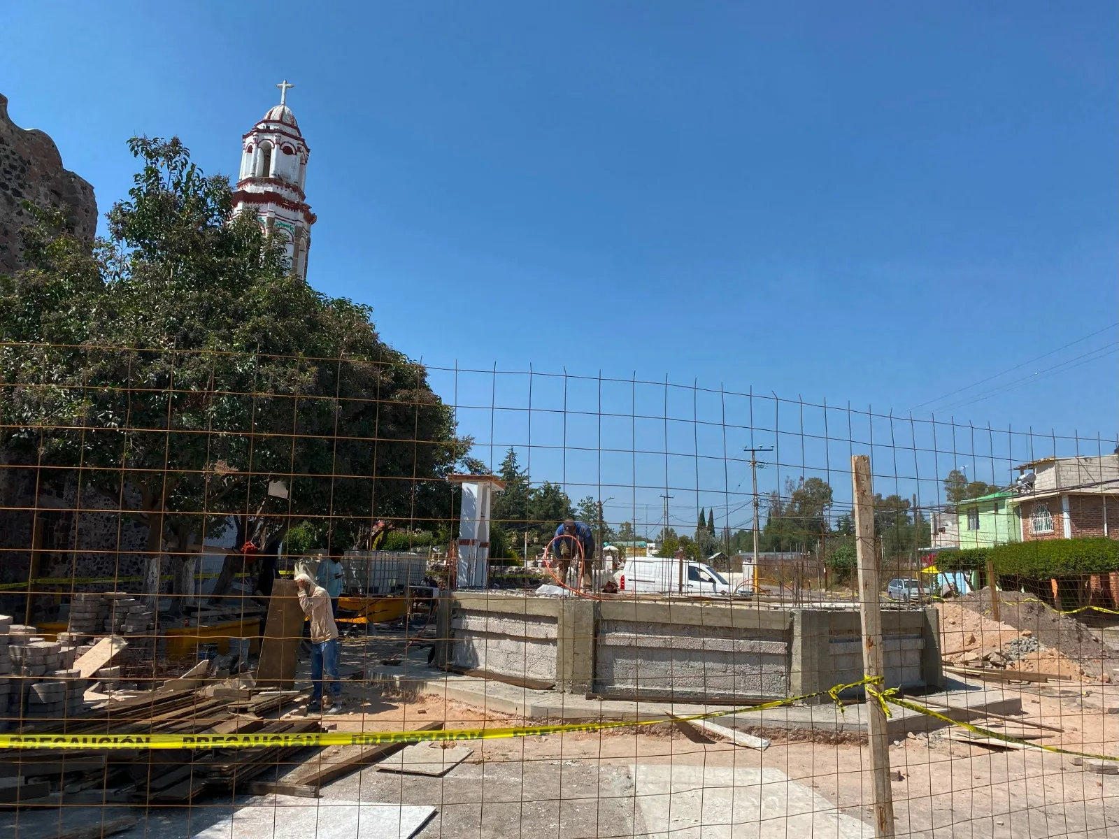 1699045793 Este es el avance que muestra la construccion del kiosco jpg