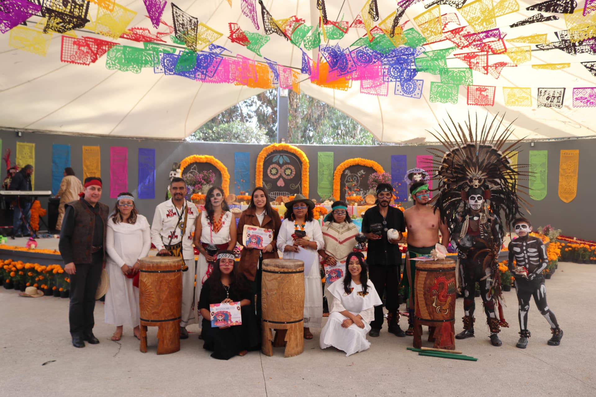 1699048098 228 EXPO VENTA ARTESANAL Y PRESENTACION DE BALLET POR PARTE DEL AYUNTAMIENTO