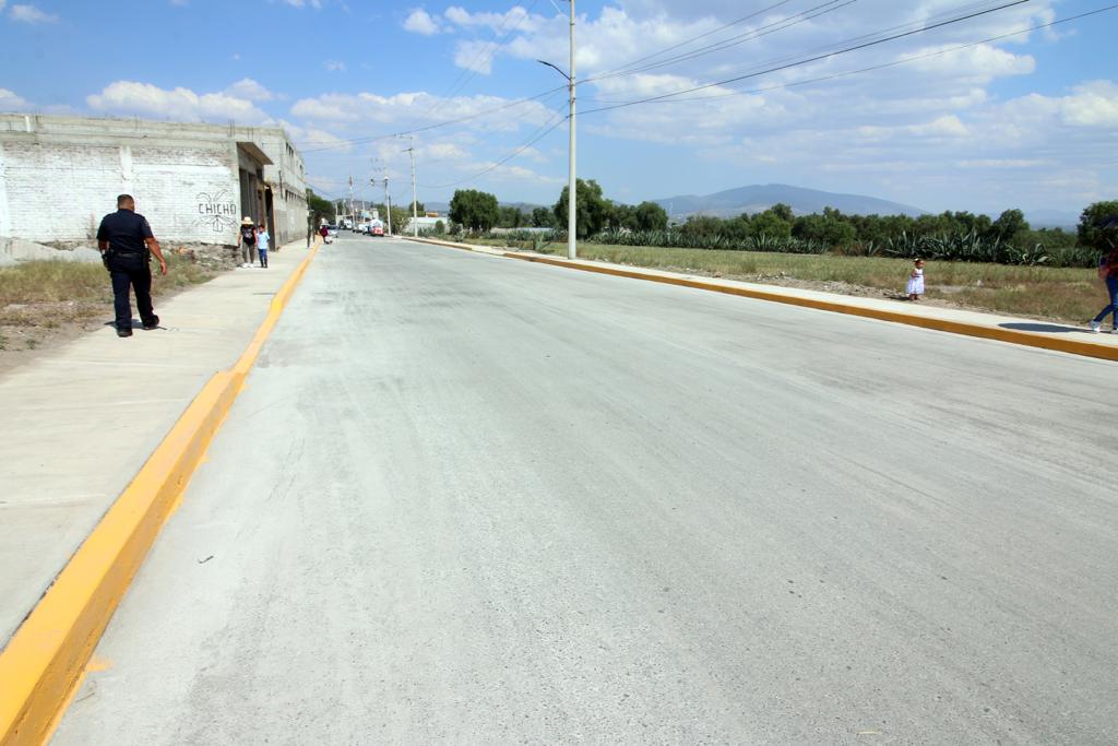 1699052424 451 Hoy realizamos la entrega de obra de pavimentacion con mezcla