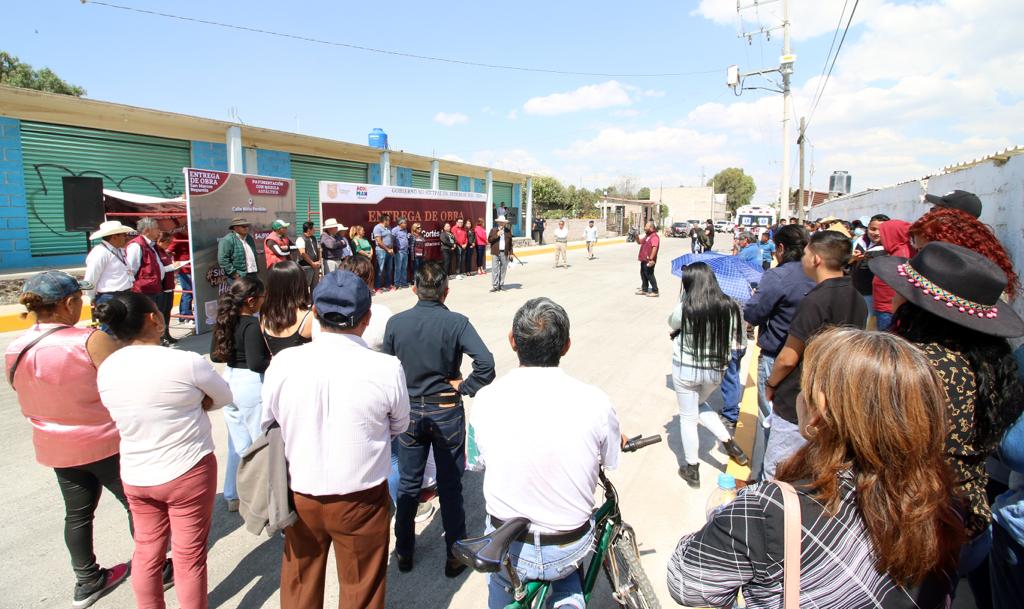 1699052563 614 Hoy realizamos la entrega de obra de pavimentacion con mezcla