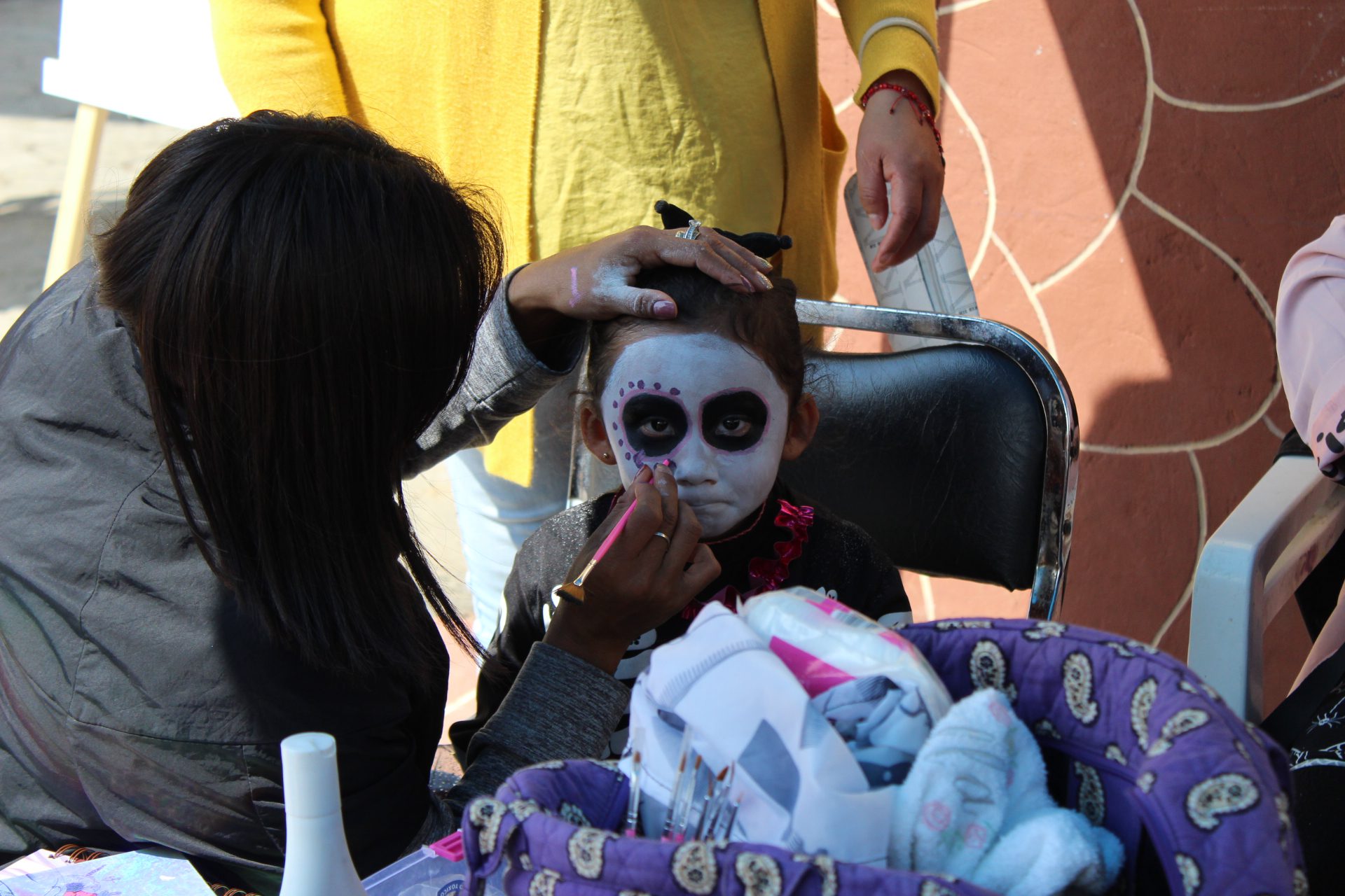 1699054168 306 Esta tarde en la CasaDeCultura se estan pintando las caritas