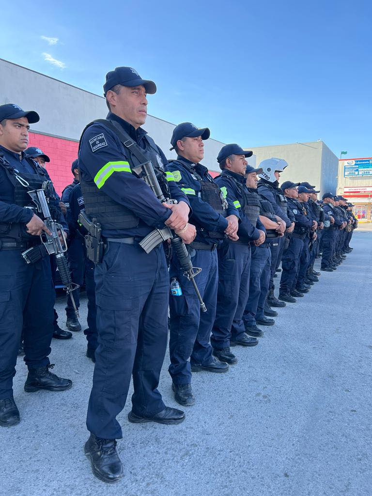 1699126540 906 Elementos de la Policia Estatal y Municipal como tambien de