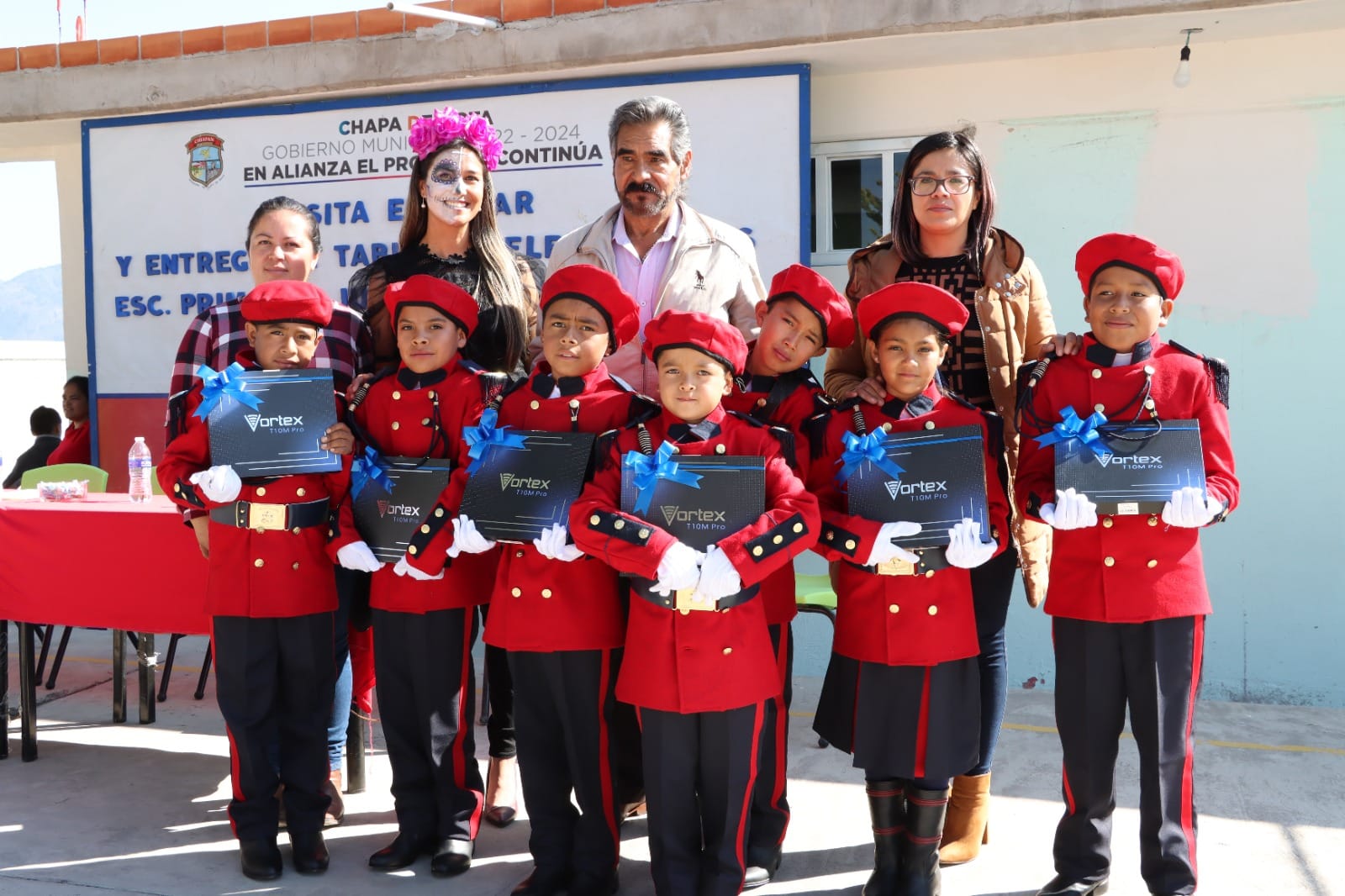 1699292224 55 Esta manana visitamos la escuela primaria Sor Juana Ines de