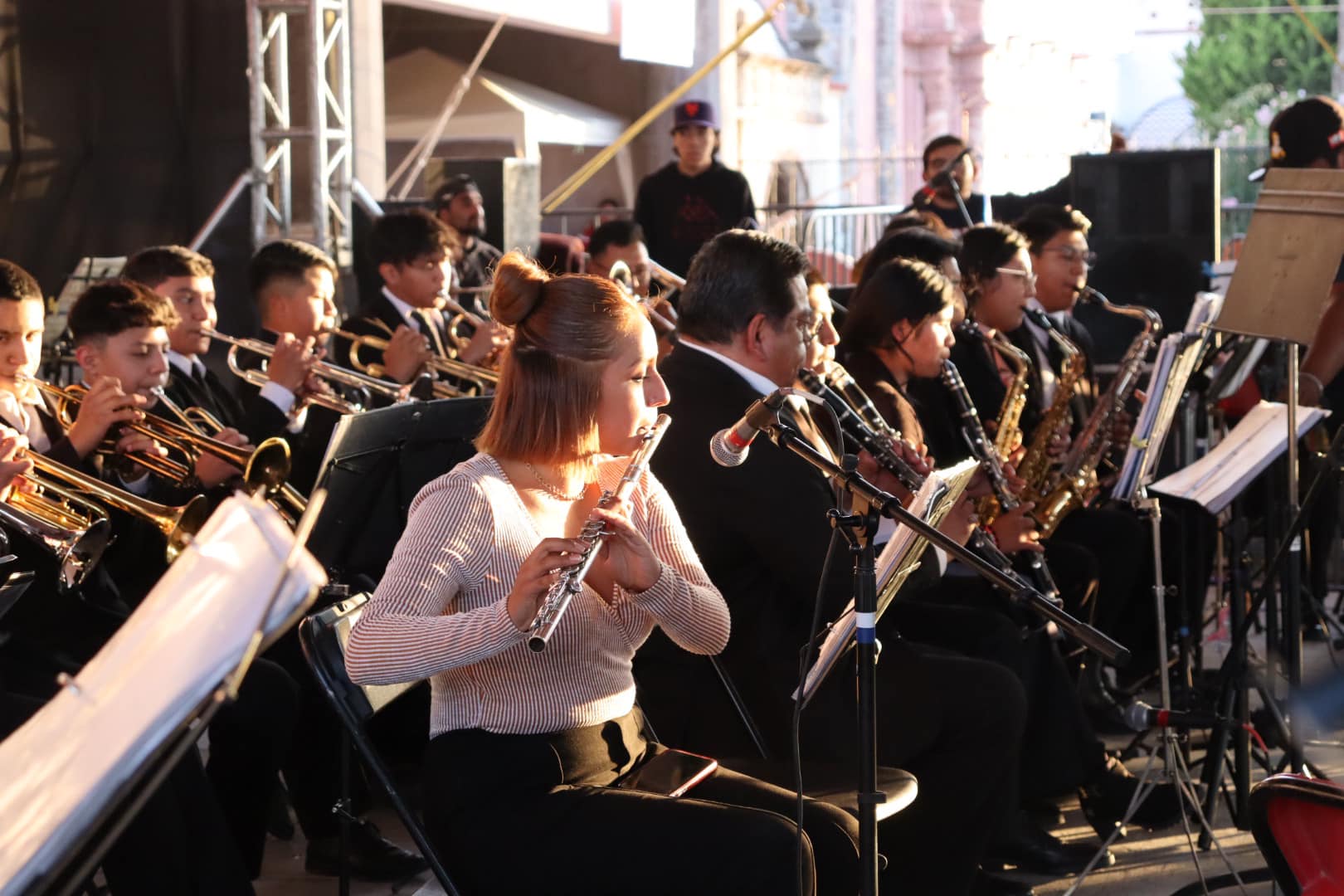 1699364651 211 La musica en el alma puede ser escuchada por el