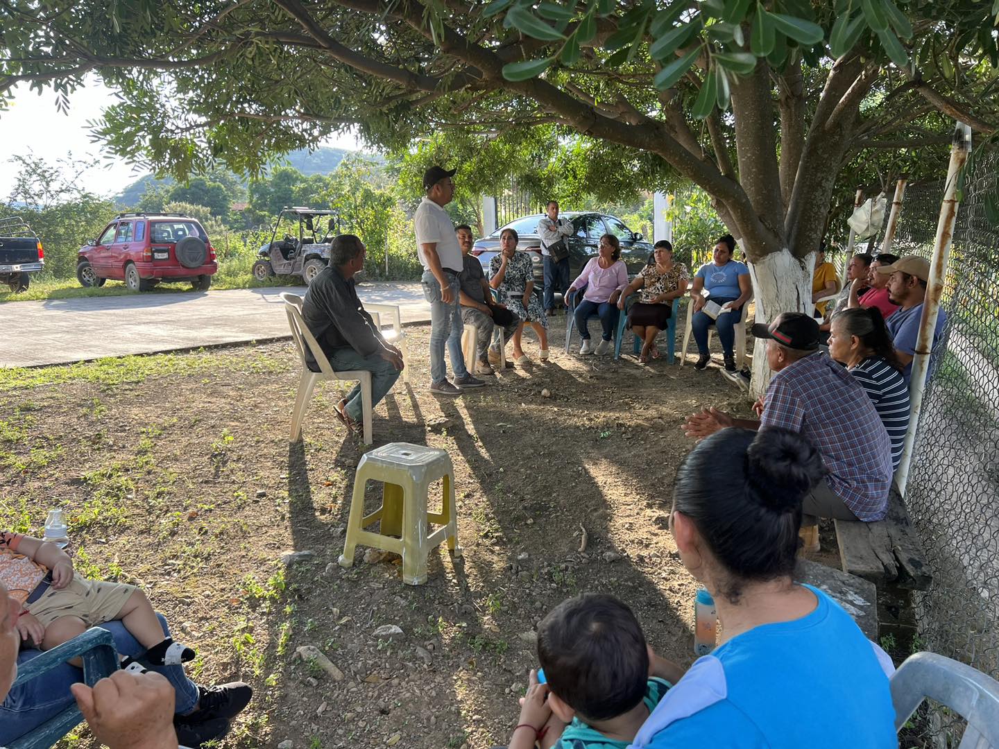 1699401378 713 Estamos en constante acercamiento con el pueblo buscando otorgar mejores