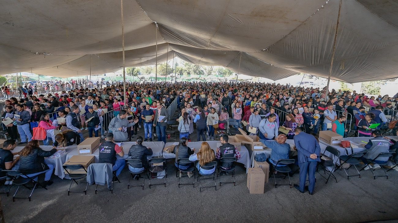 1699451141 316 Asi fue el segundo dia de nuestra entrega de BecasMunicipales