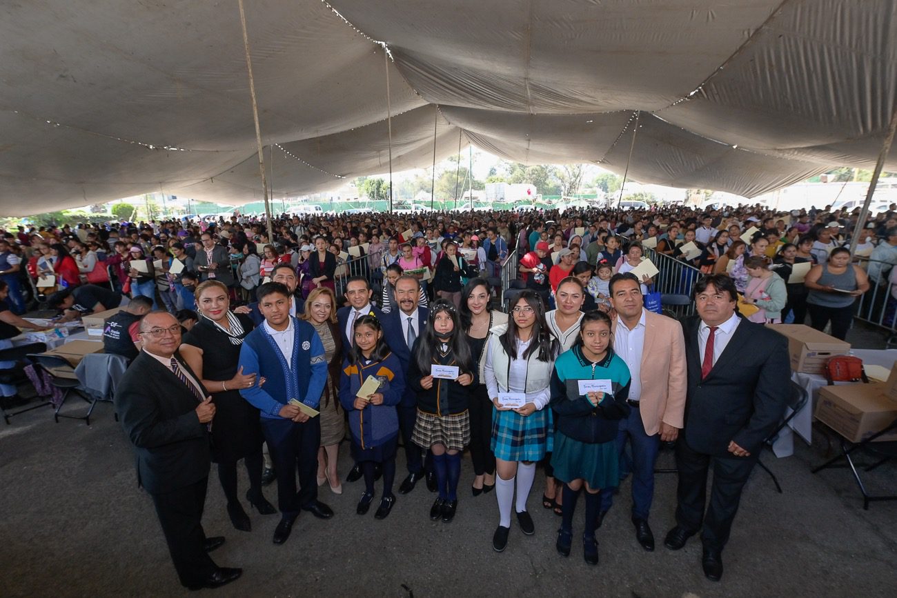 1699451159 108 Asi fue el segundo dia de nuestra entrega de BecasMunicipales