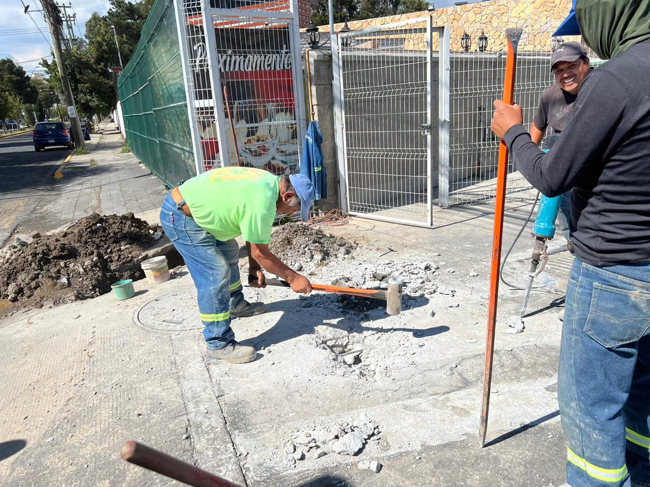 1699456874 567 Opdapas de Metepec reparo tuberia de agua en calle Benito