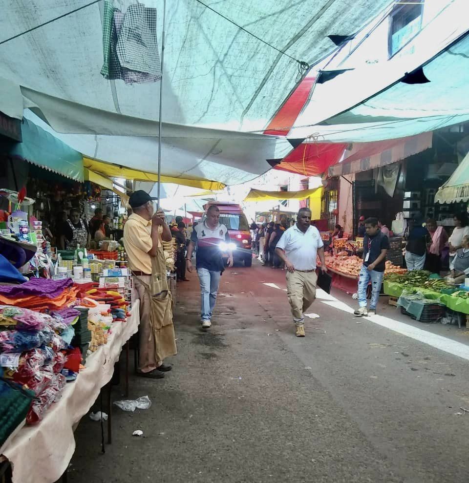 1699460386 457 La LineaDeVida en el tianguis de los dias martes representa