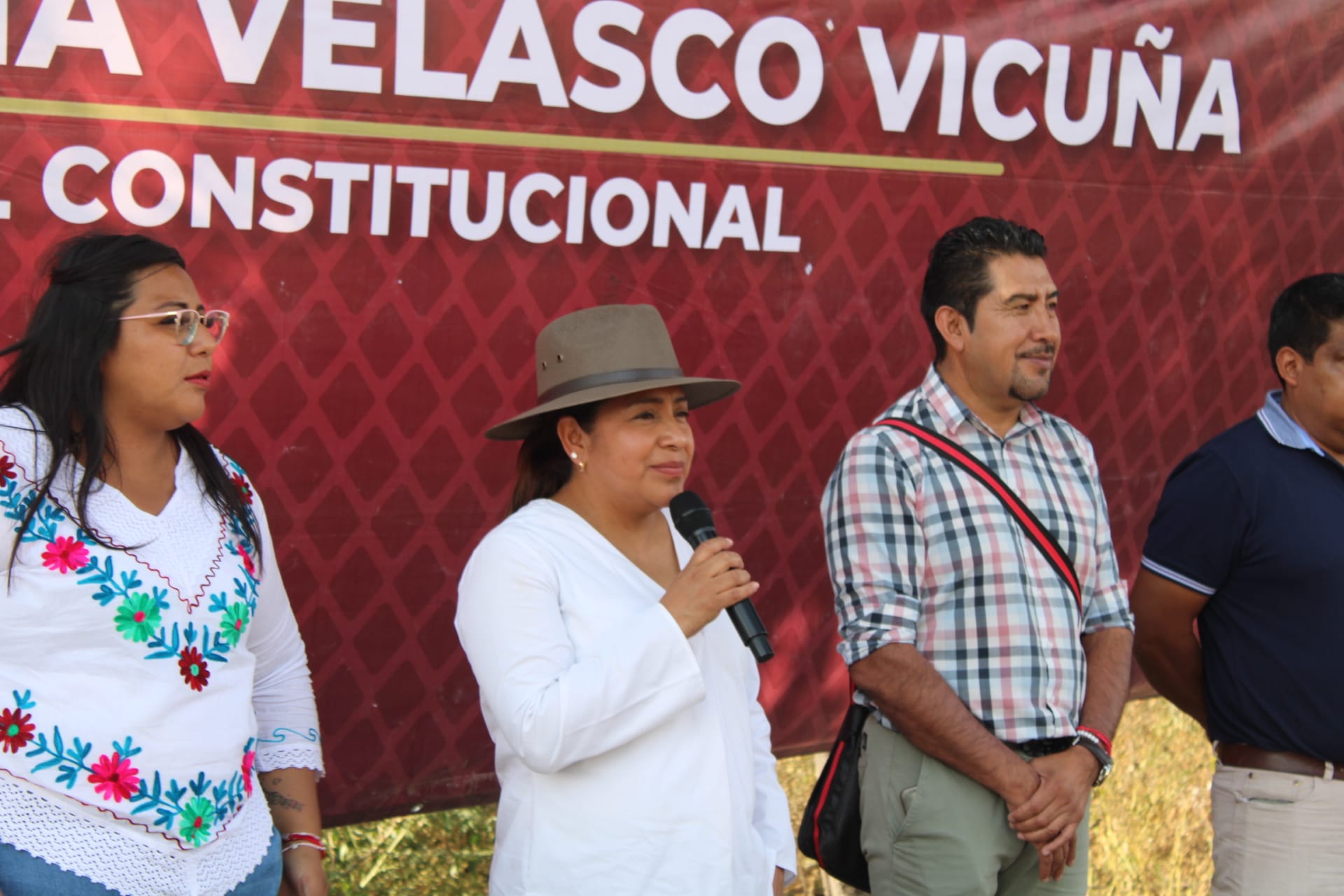 1699536739 31 INAUGURACION DRENAJE SANITARIO En un ambiente lleno de alegria y