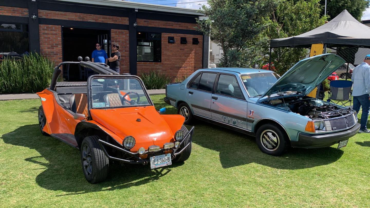 1699826363 881 El festejo del 6to aniversario de autos Renault clasicos y