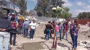 1699826724 Colocacion de primera piedra de Alberca Semi olimpica en Alborada