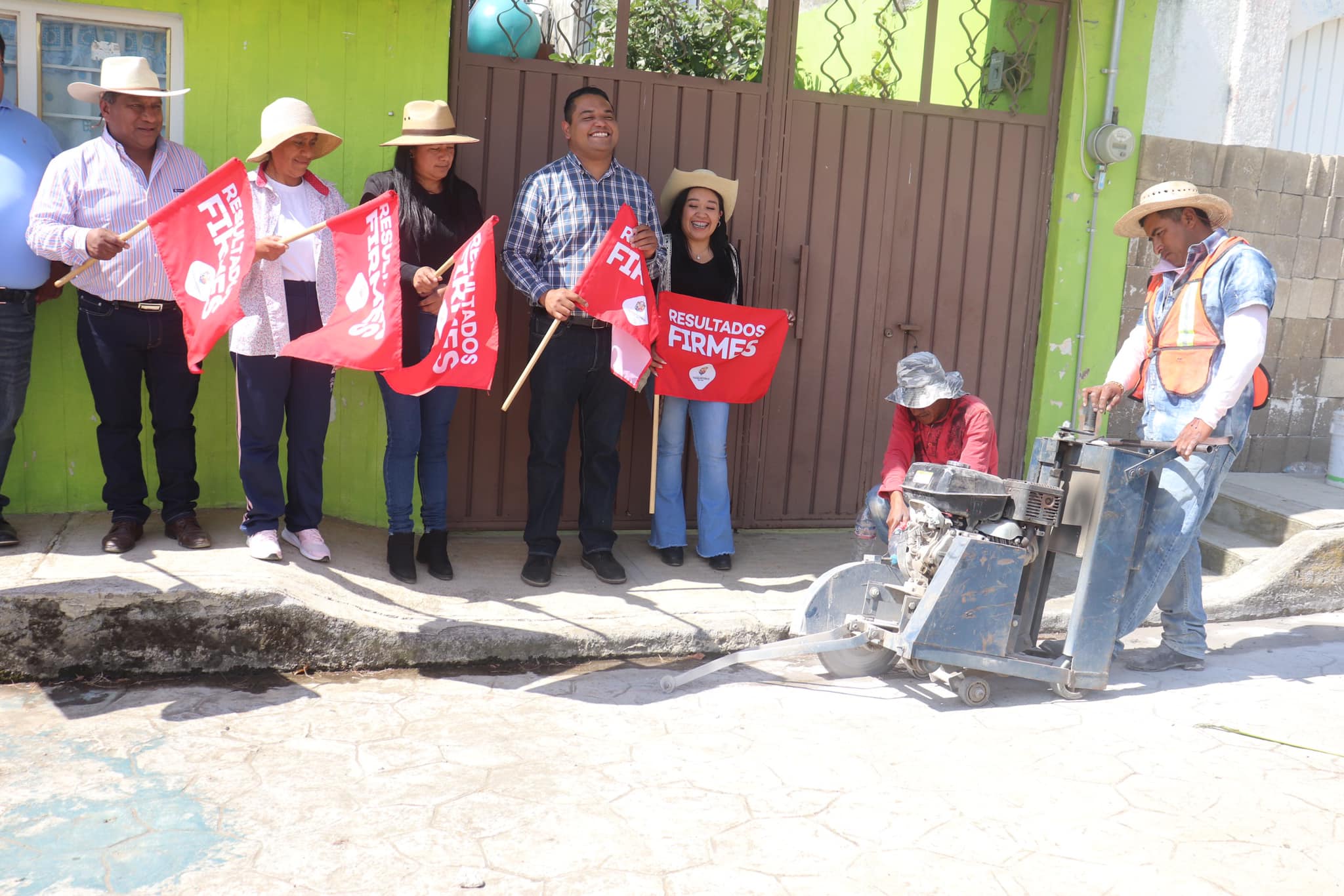 1699829315 838 MasObrasParaChiquixpac1 Iniciamos la construccion de una red de agua potable