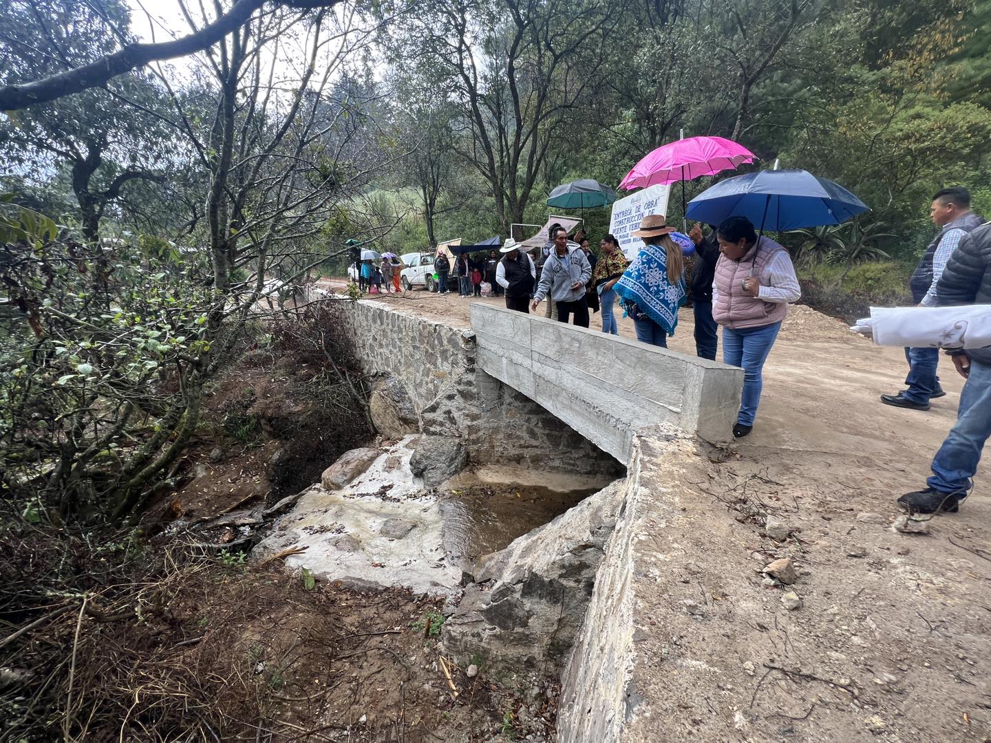 1699830958 734 En San Lorenzo Malacota entregamos el puente vehicular un acceso