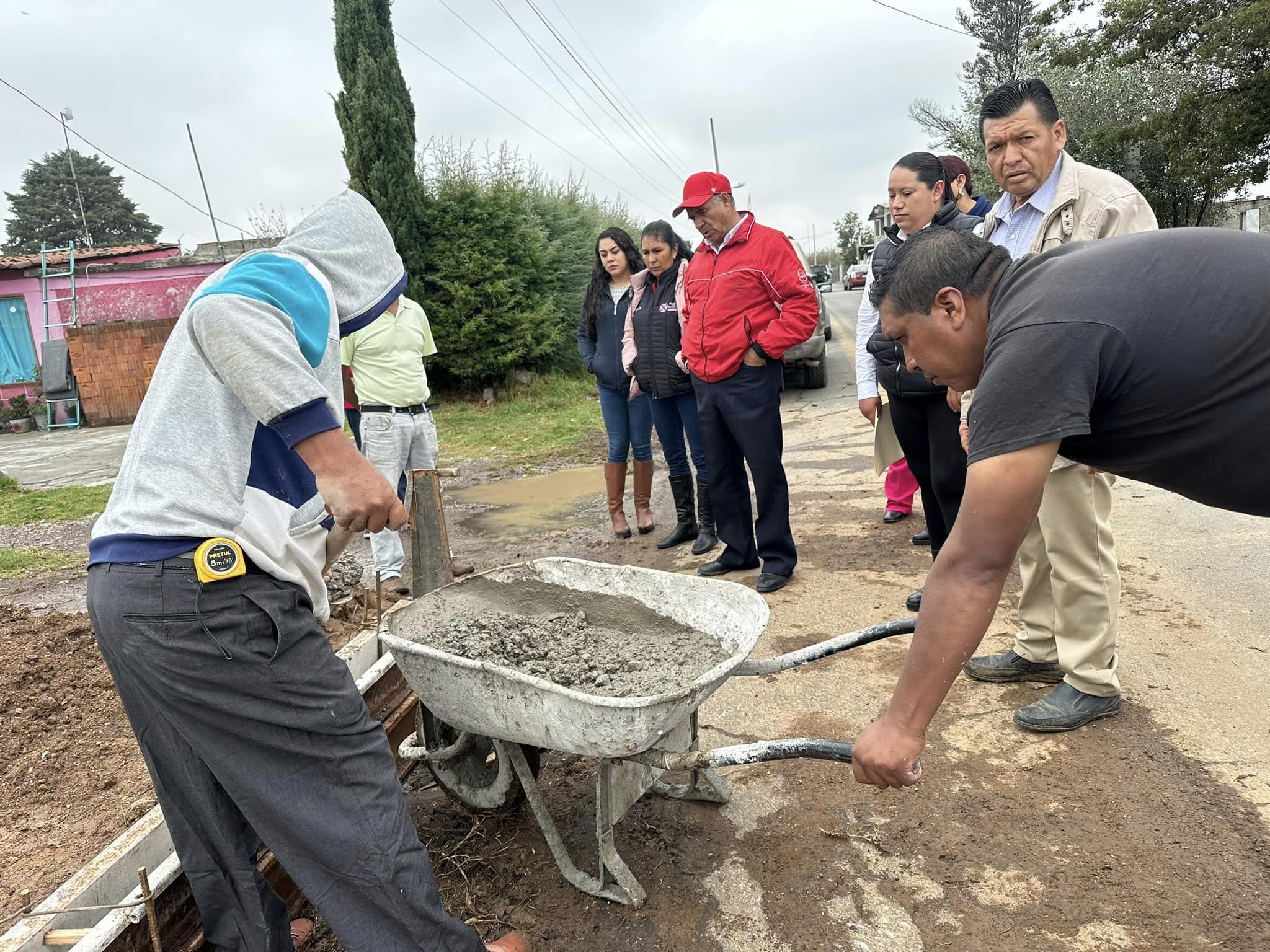 1699906092 429 El Presidente Municipal Jesus Cedillo Gonzalez superviso los trabajos que