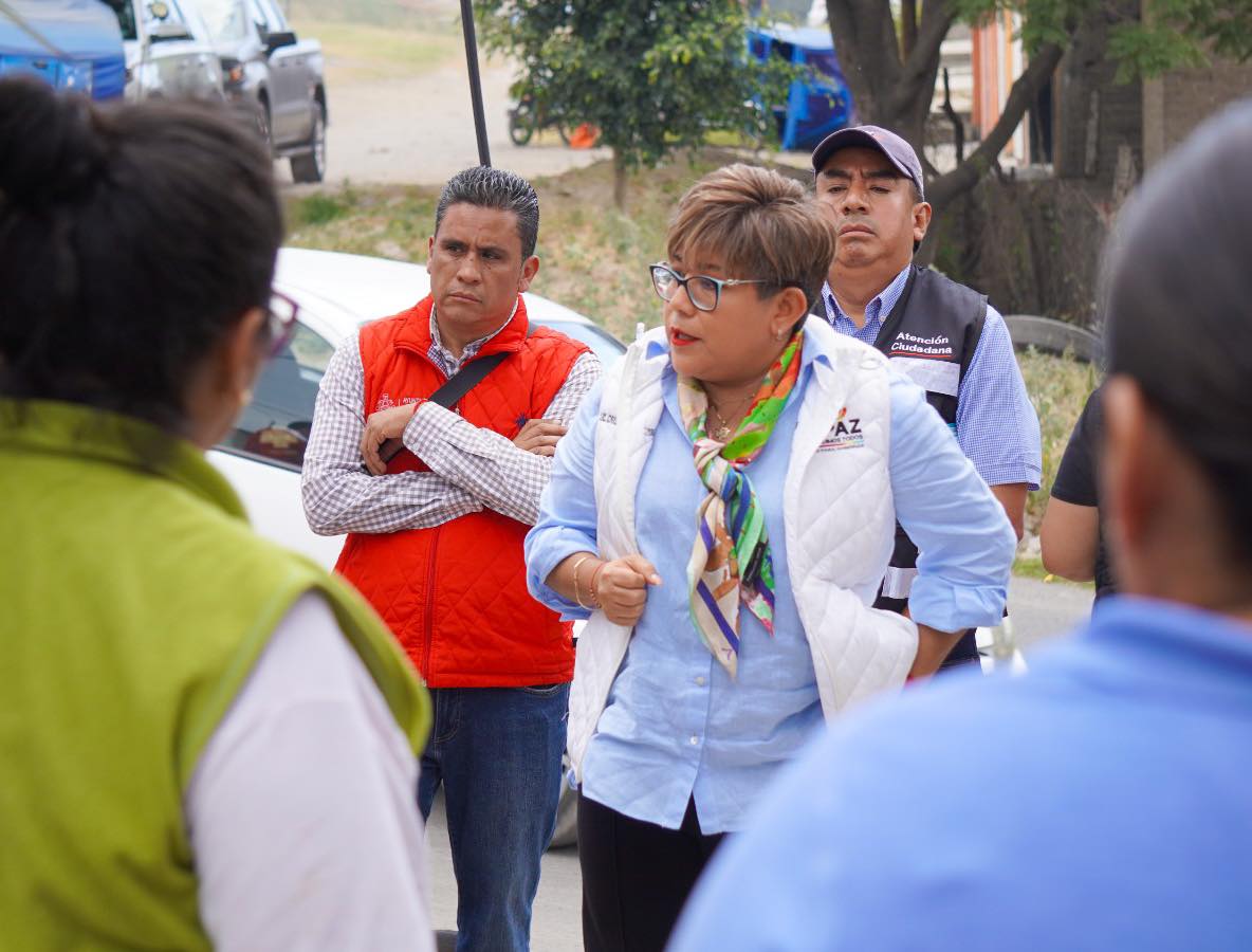 1699910331 55 CERCANIA La Presidenta Municipal Cristina Gonzalez Cruz realizo recorrido