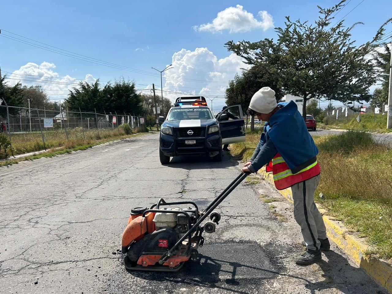 1699969570 27 Continua la Campana de Bacheo las cuadrillas recorrieron San Dimas