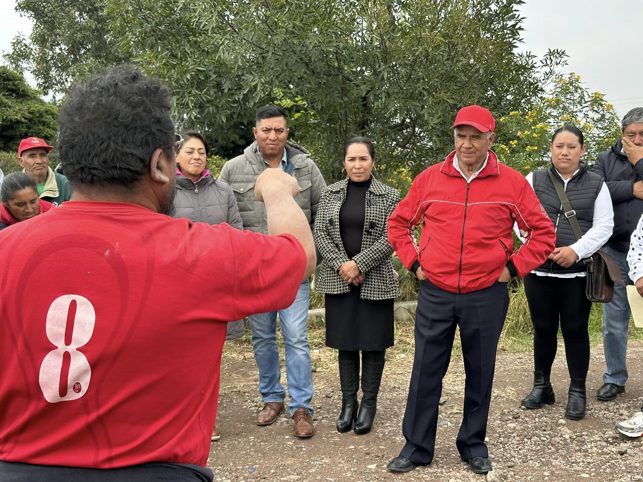 1699977917 435 En su gira por la Comunidad de Santiago Casandeje el