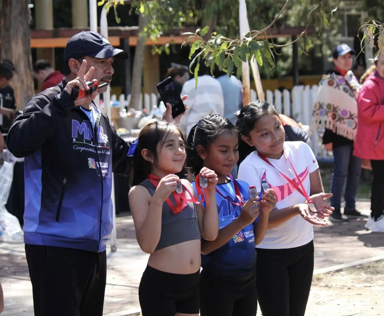 1700006035 Nos siguen llenando de orgullo nuestras pirinolas de la Escuelita jpg