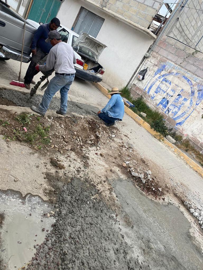 1700075557 945 ¡Atencion comunidad El bacheo por parte del equipo de Servicios