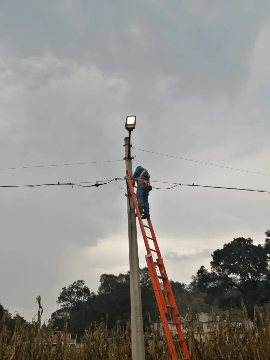 1700146430 885 ¿Tienes fallas en las lamparas electricas de tu calle