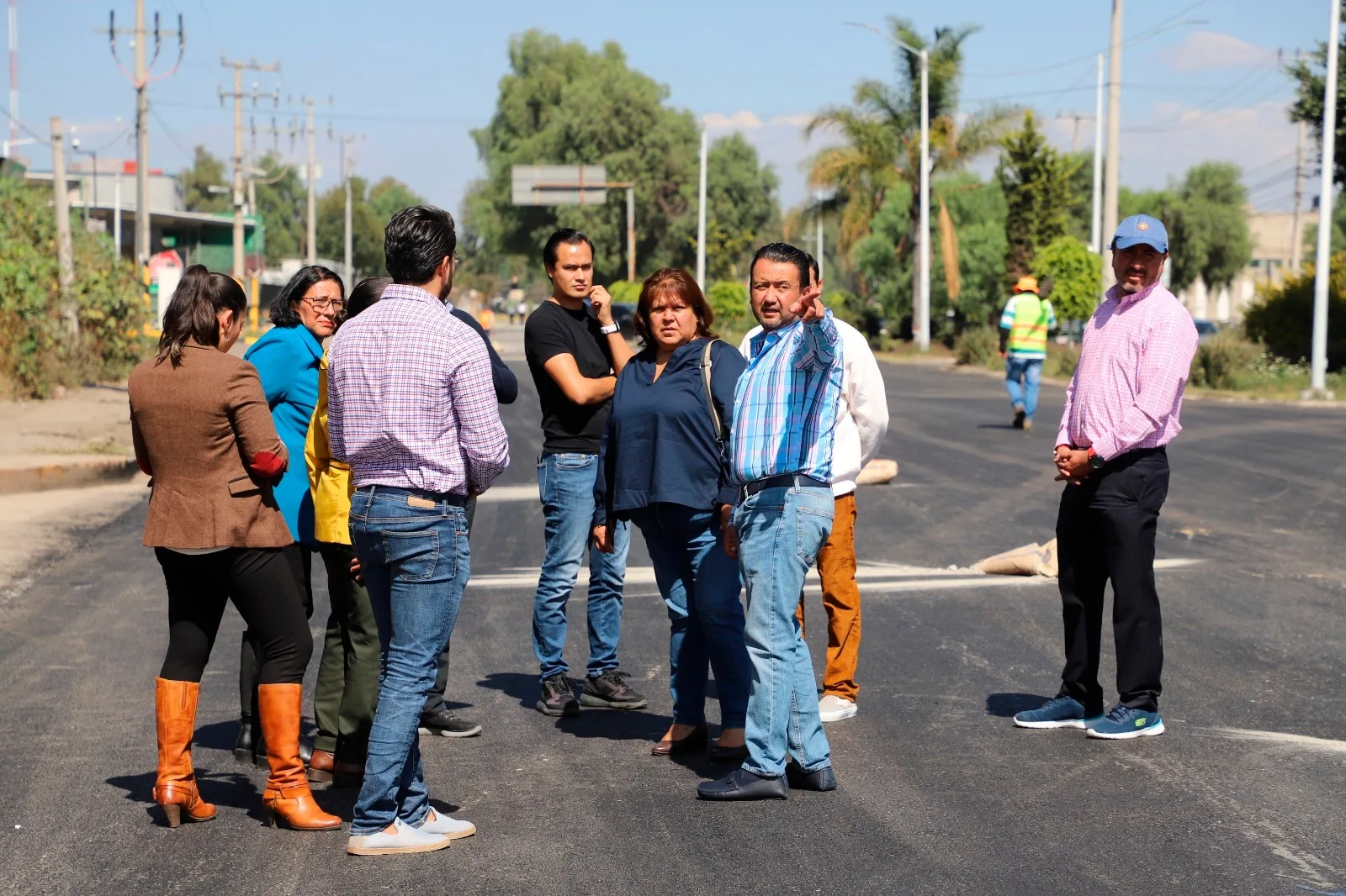 1700151562 Nuestro Presidente Municipal Aldo Ledezma junto a integrantes de su jpg