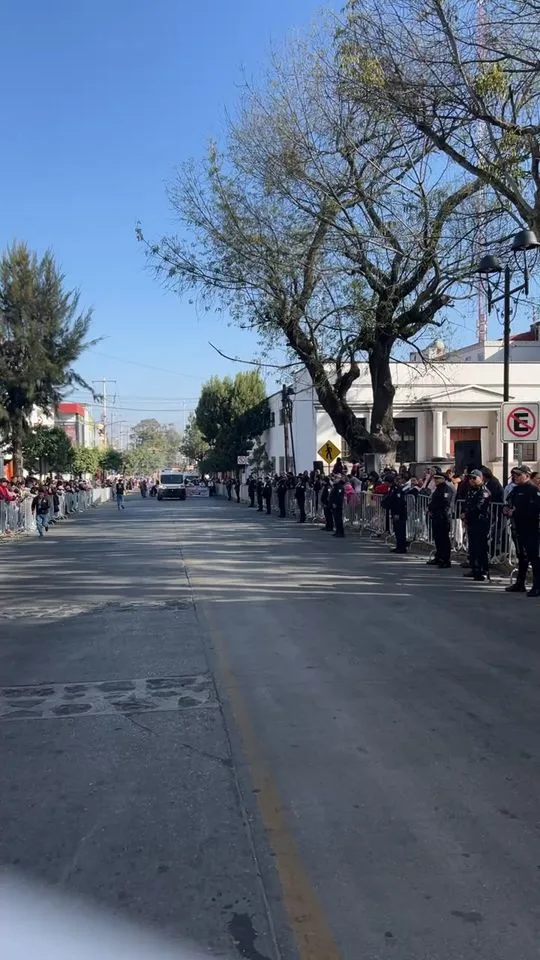 1700658394 Desfile Civico y Deportivo en la cabecera municipal de Zinacantepec jpg