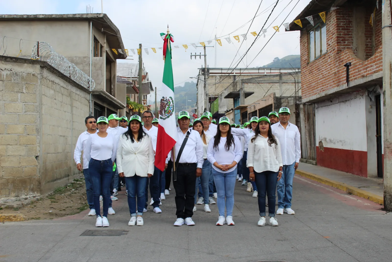 1700663438 21 de noviembre Desfile Civico CXIII Aniversario de la scaled