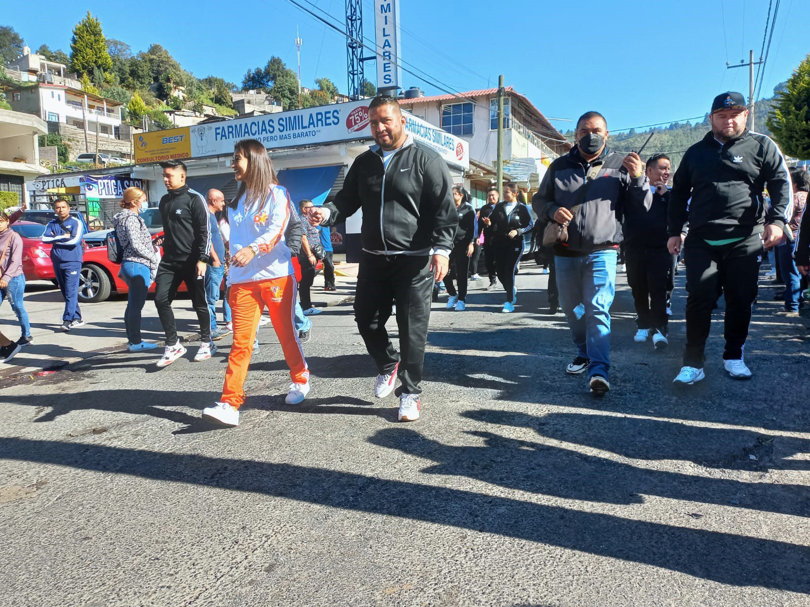 1700666336 417 El presidente municipal Luis Enrique Sanchez Reyes encabezo el Desfile