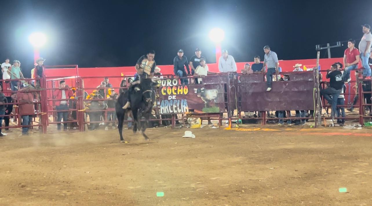 1700672470 486 El dia de ayer culminamos con los 3 jaripeos por