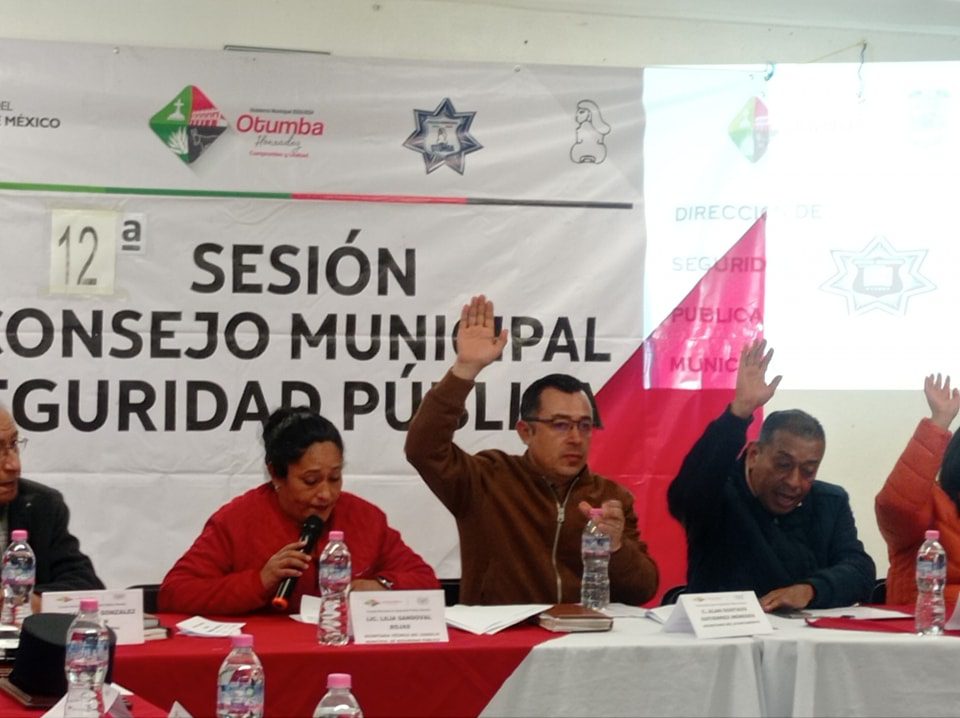 1700684756 757 En representacion del Presidente Municipal Hilarion Coronel Lemus el Secretario