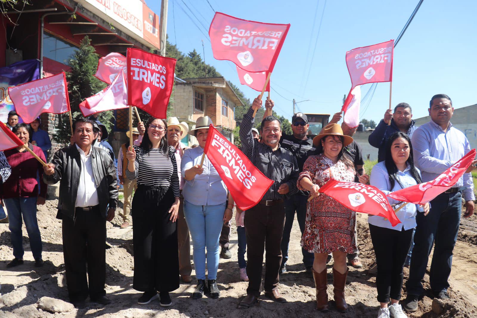 1700695466 MasObrasParaElPotrero pusimos en marcha los trabajos de pavimentacion guarnici