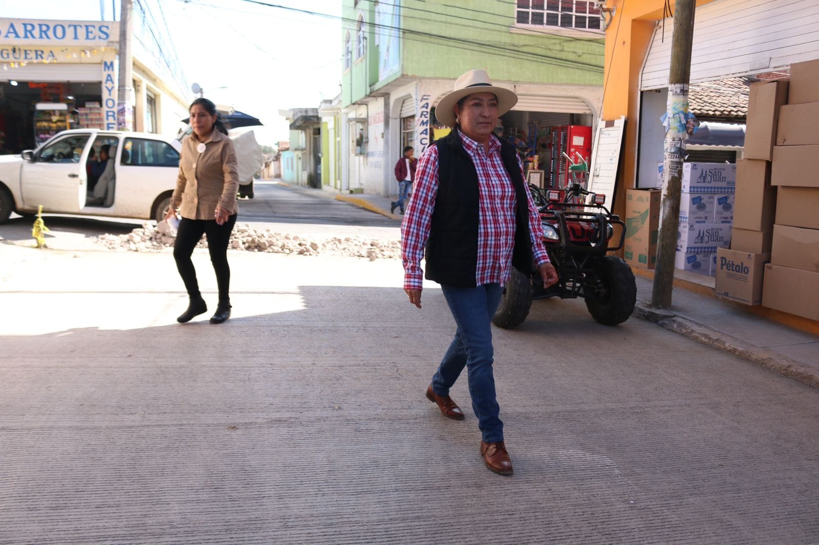 1700767074 459 Los trabajos de pavimentacion con concreto hidraulico en las calles