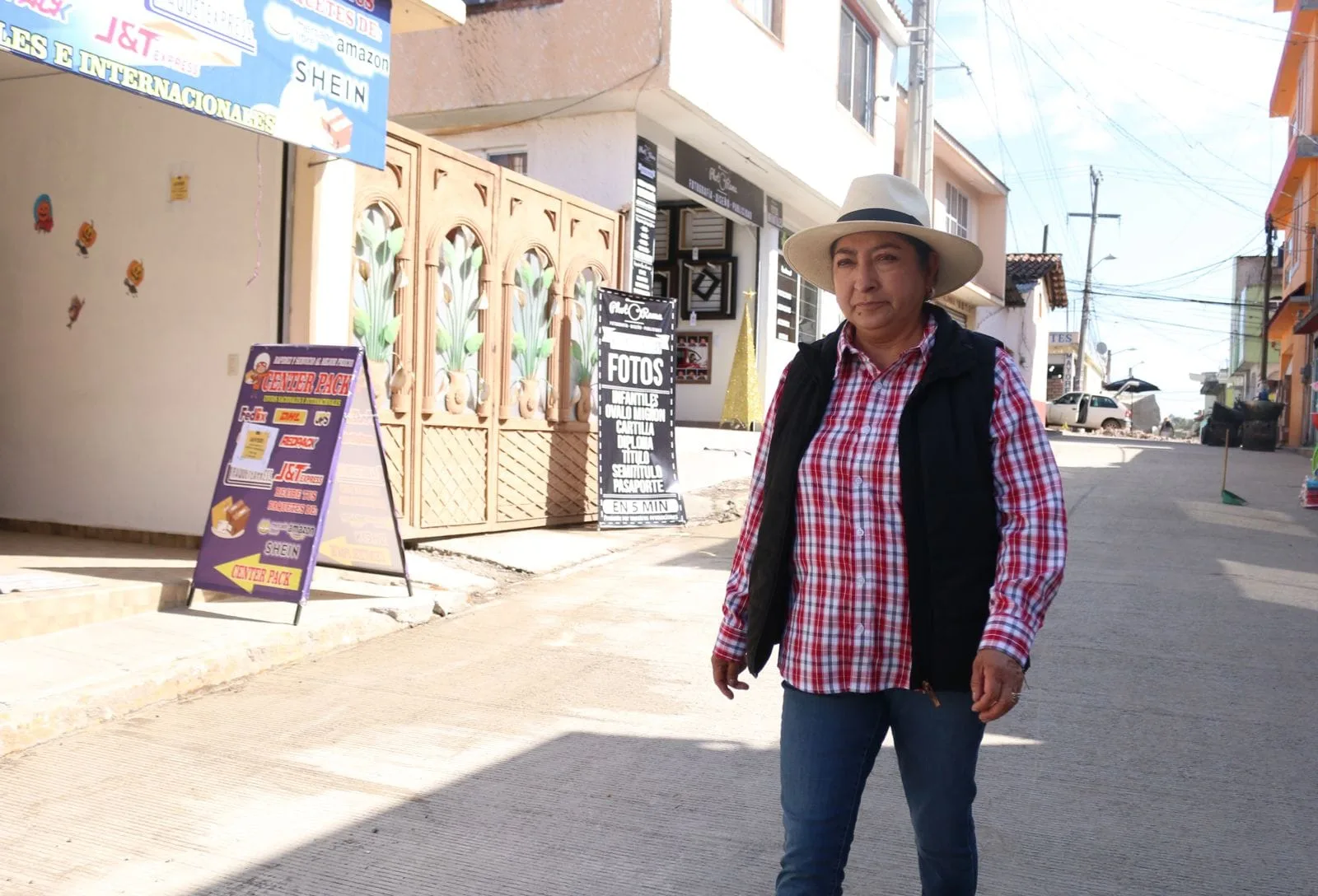 1700767107 Los trabajos de pavimentacion con concreto hidraulico en las calles jpg