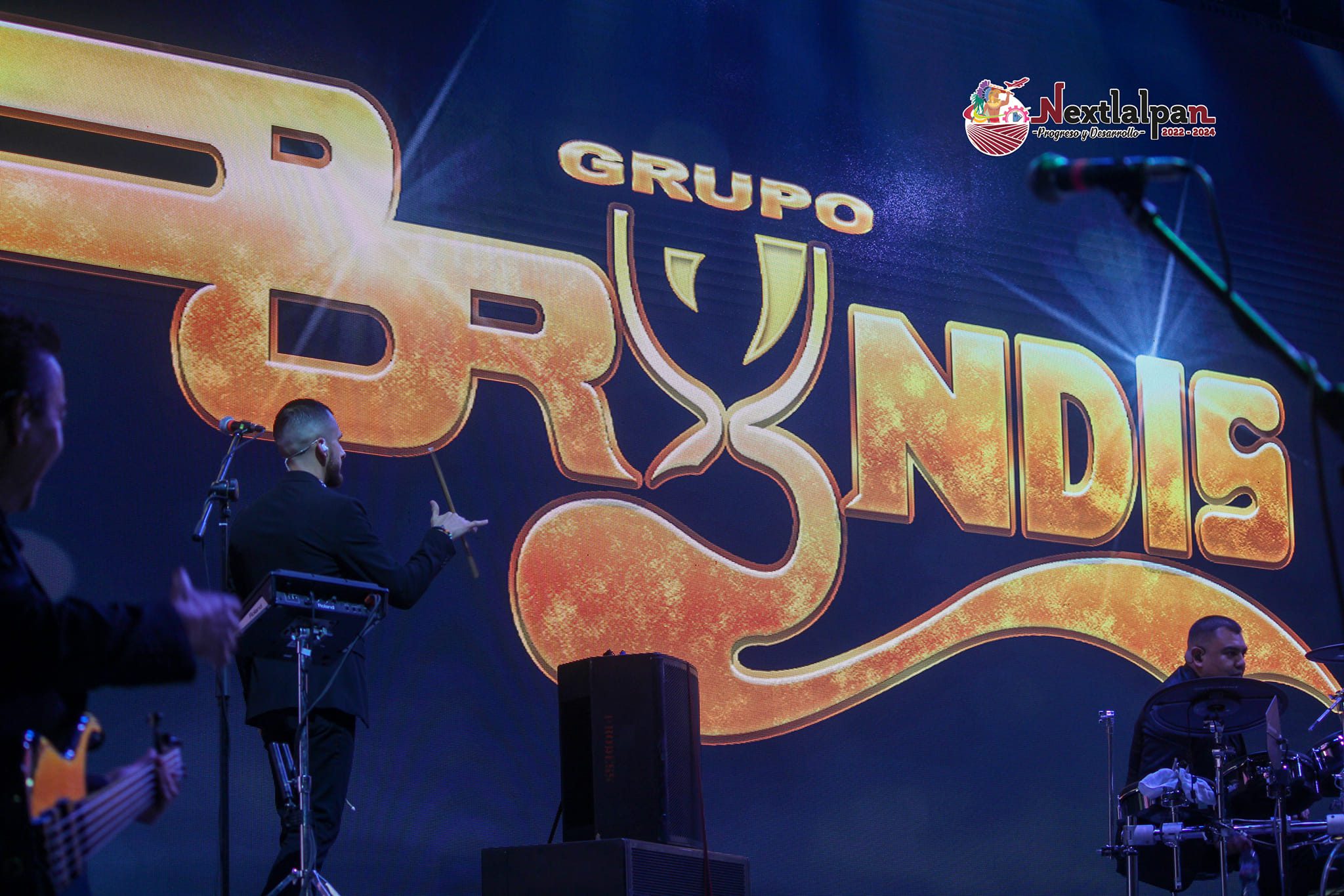 1700848182 982 Grupo Bryndis O en el escenario de la FeriaInternacionalDeLaMezclilla de