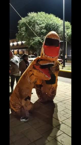 Desde espeluznantes criaturas hasta dinosaurios bailarines bieeenvenidos a la e